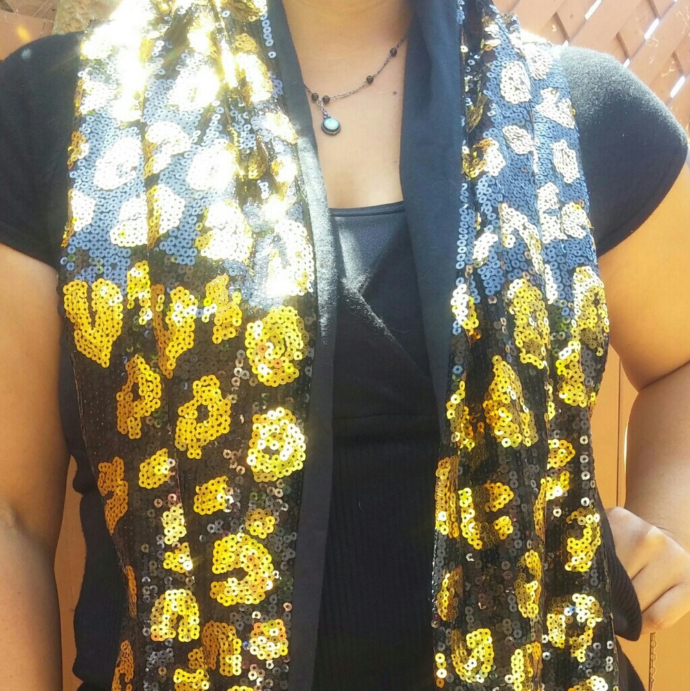 Style & Co. Sequin Cheetah print scarf - Picture 5 of 5